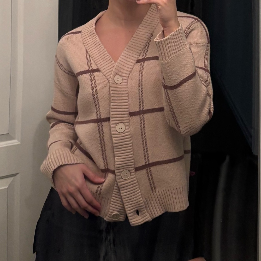 Oak + Fort Beige Plaid Oversized Cardigan - Picture 2 of 10